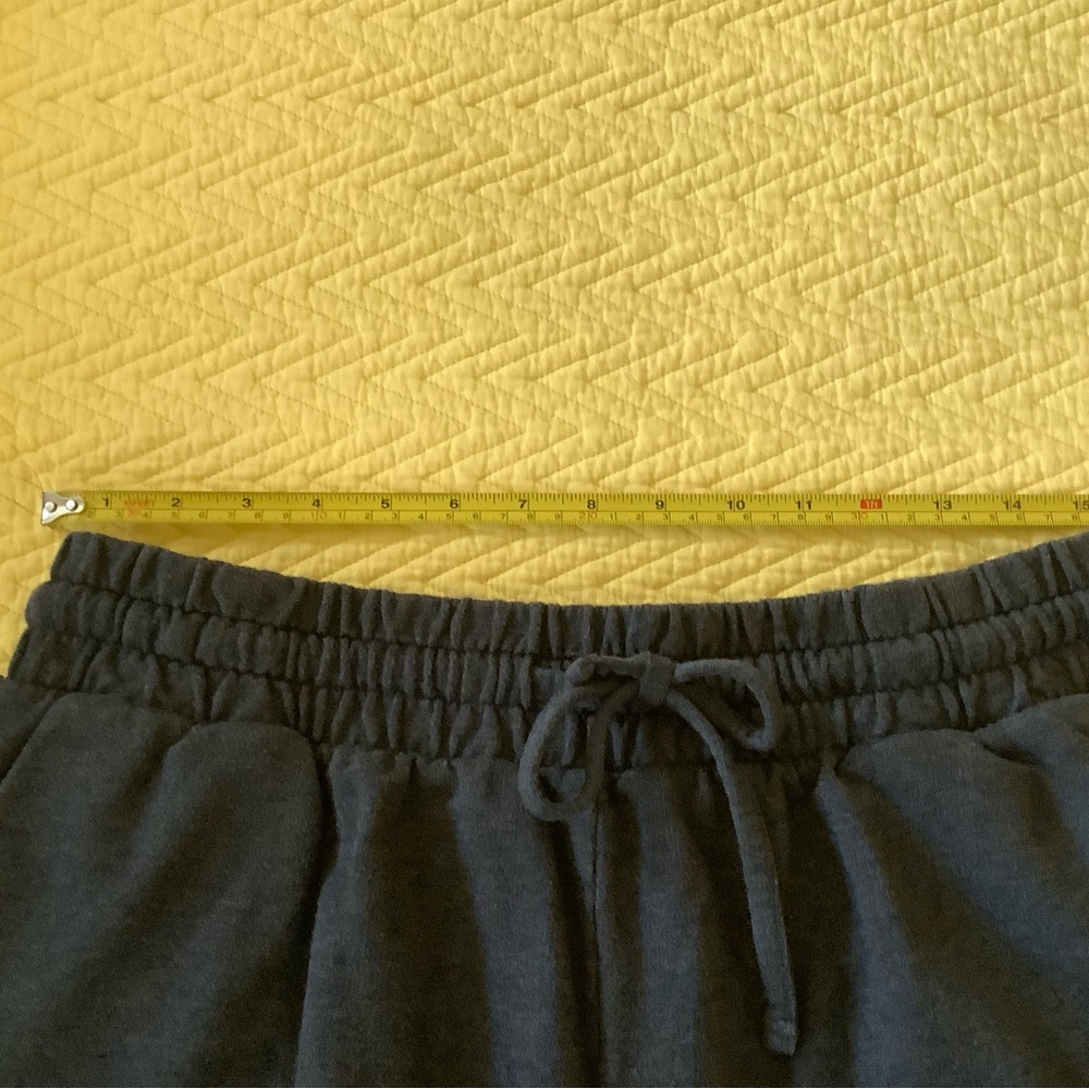 Women’s 2 pc Pajama Set - Picture 4 of 5